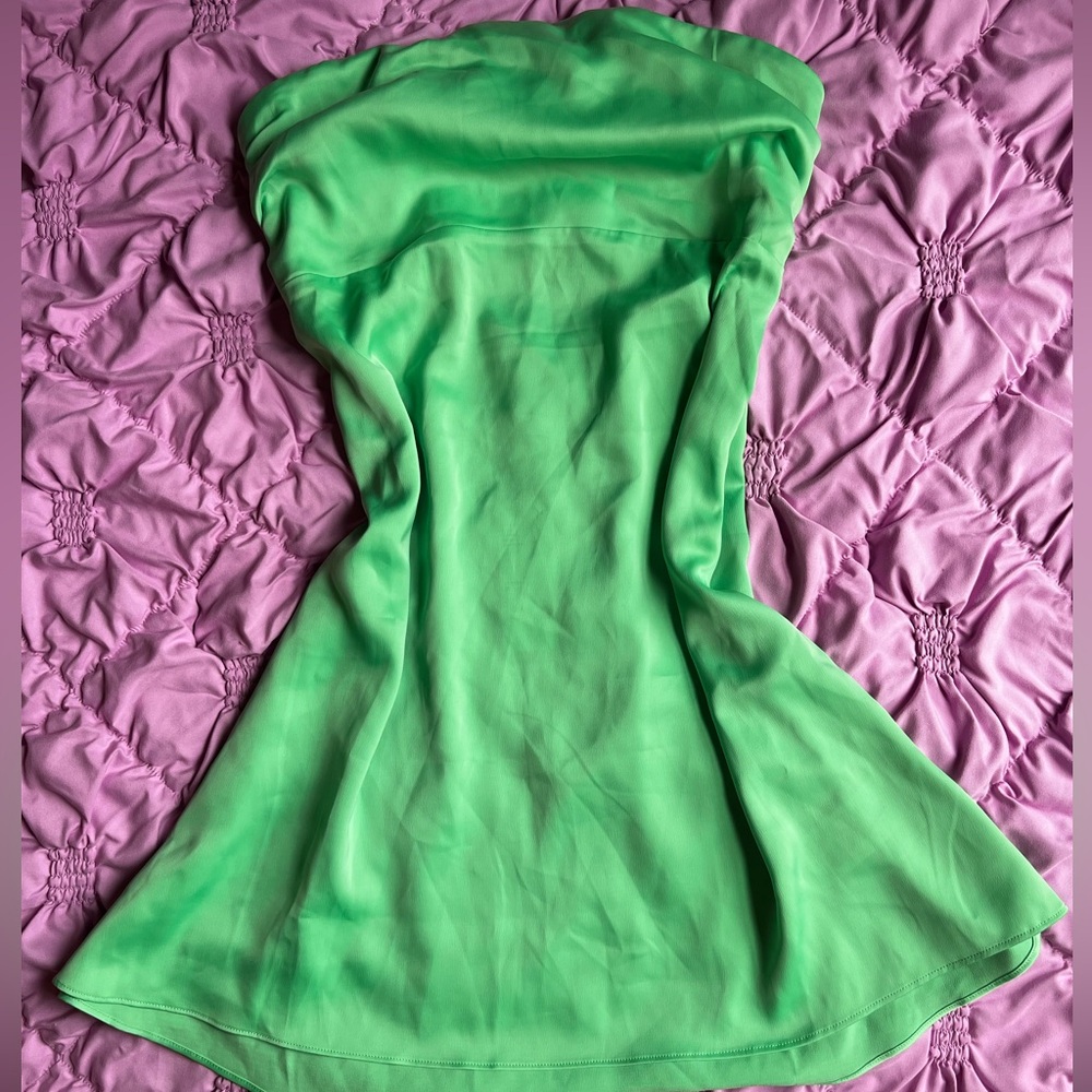 NWT!! Urban Outfitters Neon Green Strapless Mini Dress — Size M!!
